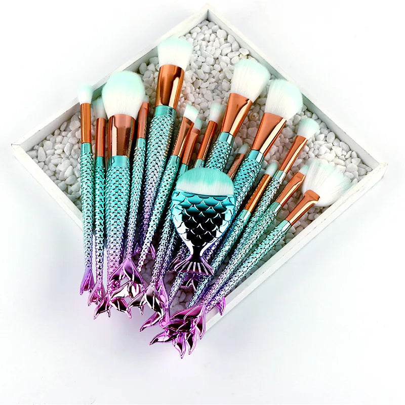 Mermaid Mogul: 16-Piece Makeup Brush Set