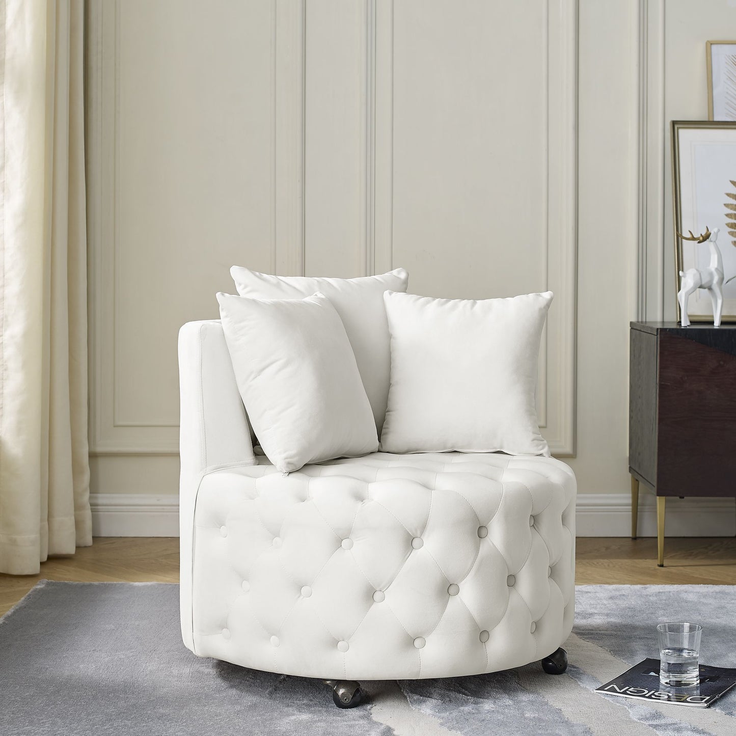 The Pearl Glide Chair with 3 Pillows